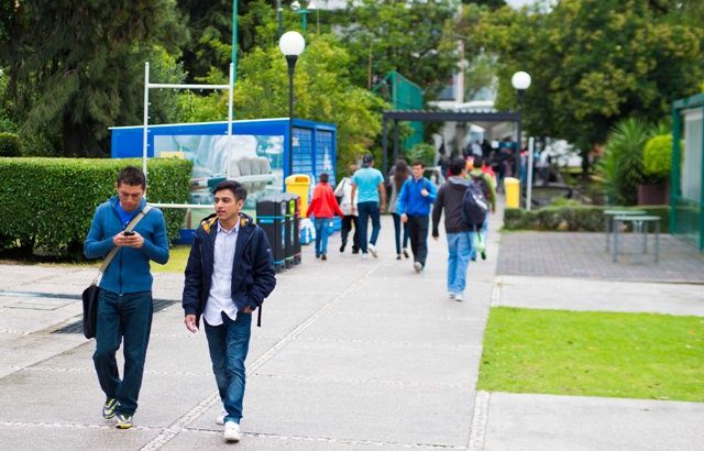 Resultado de imagen para Alrededor de 15 mil jóvenes de nuevo ingreso del nivel superior inician clases